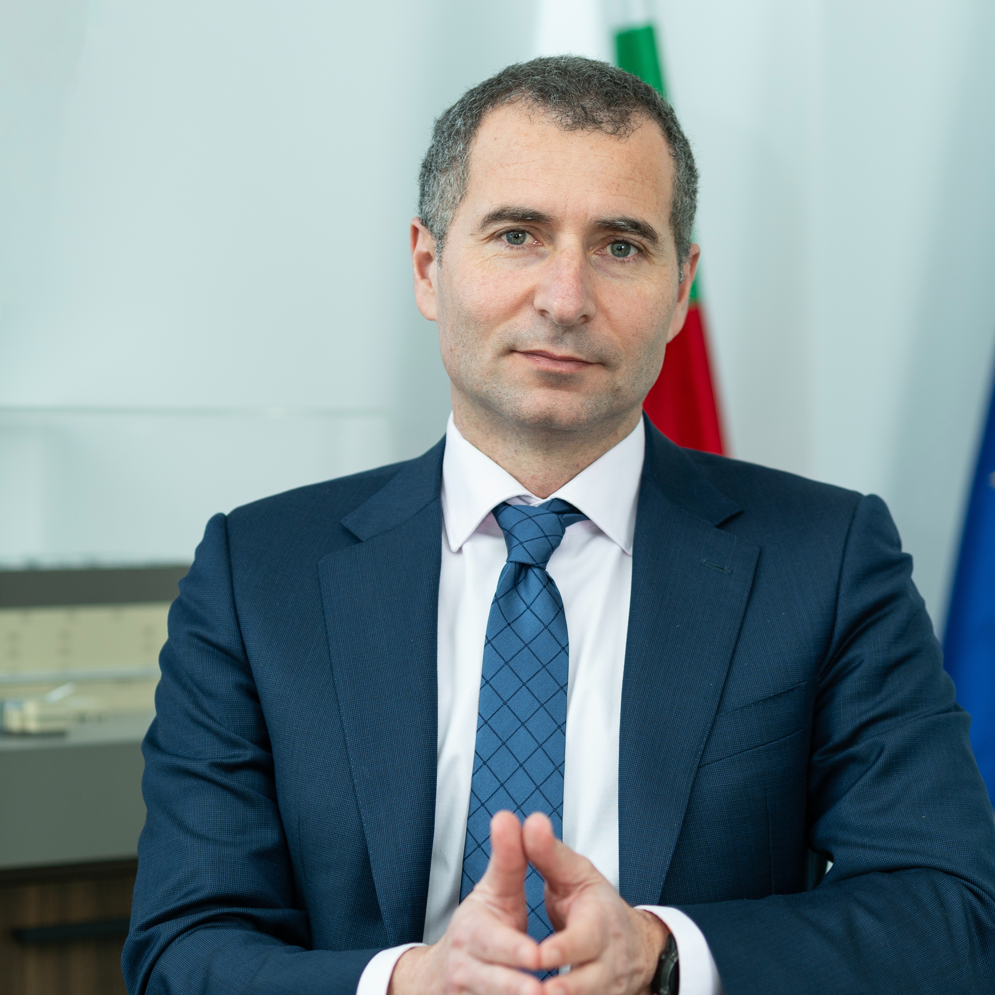 Петьо Иванов 